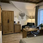 Villa Donia *